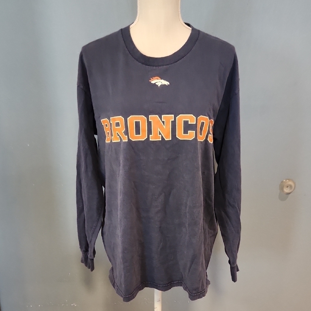 Vintage 2005 Y2K NFL Denver Broncos Football Crew Neck Long Sleeve Grunge Shirt